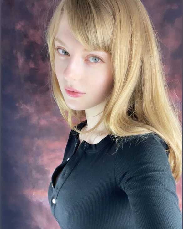 救你出火坑!《生化危机4:重制版》碍事梨脸模美照!