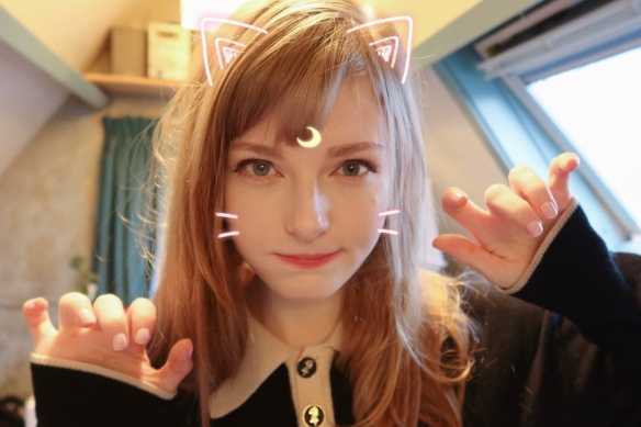 救你出火坑!《生化危机4:重制版》碍事梨脸模美照!