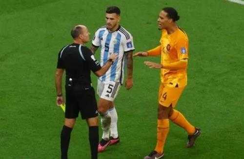 闹大了!国际足联调查荷阿战违纪行为!单场18张黄牌