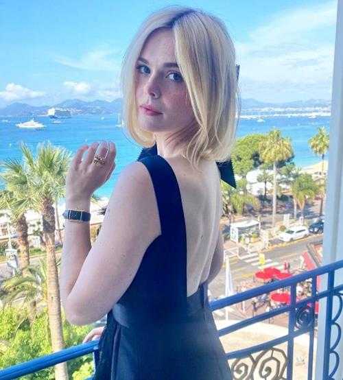 艾丽·范宁戛纳节超美写真:美丽依旧 惊艳而灵动